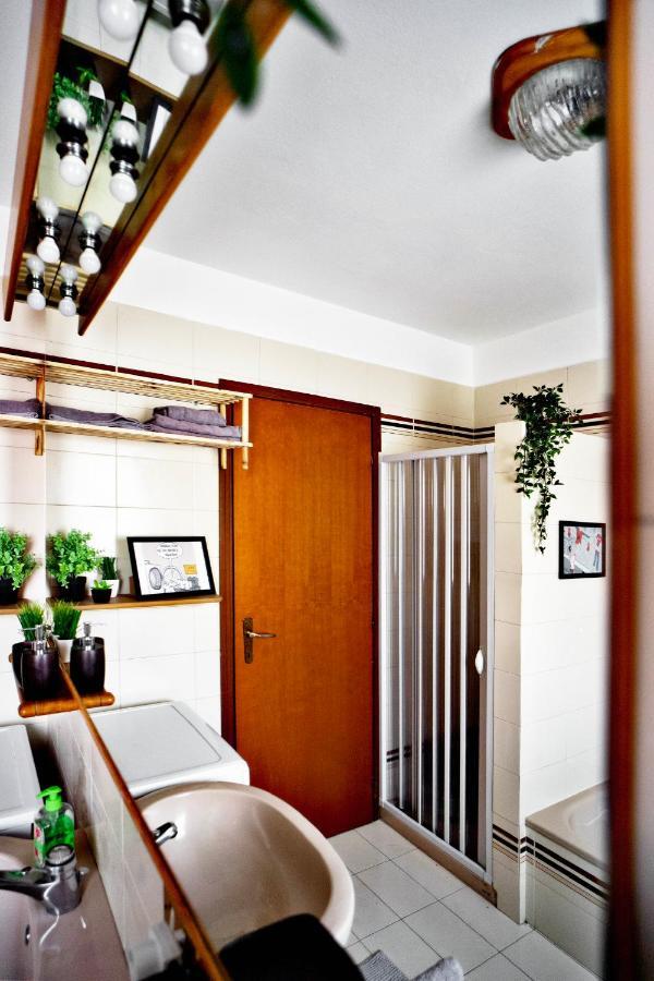Casa Zoe Apartment Free Parking,Self Check In & Free Wi Fi Parma Exterior foto